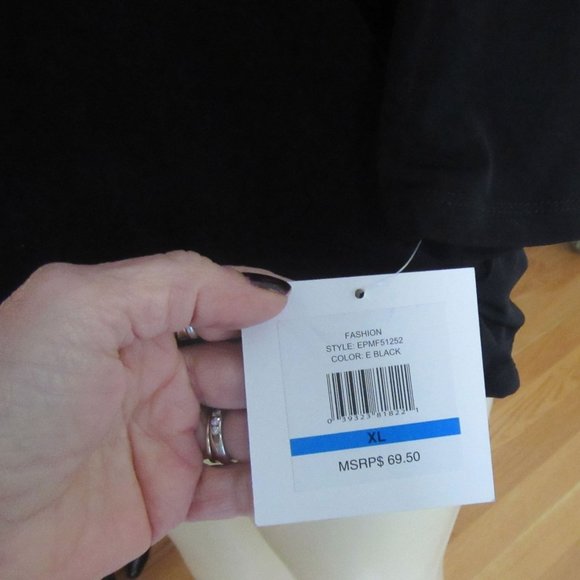 NWT Ellen Tracy Black Top w Detachable Gold Tone Necklace in Size XLarge - Picture 7 of 7